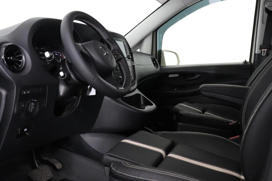 MERCEDES-BENZ Vito 2022