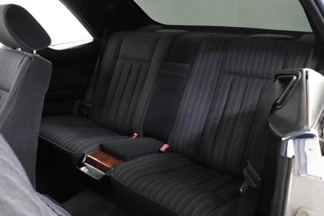 MERCEDES-BENZ 300 1992