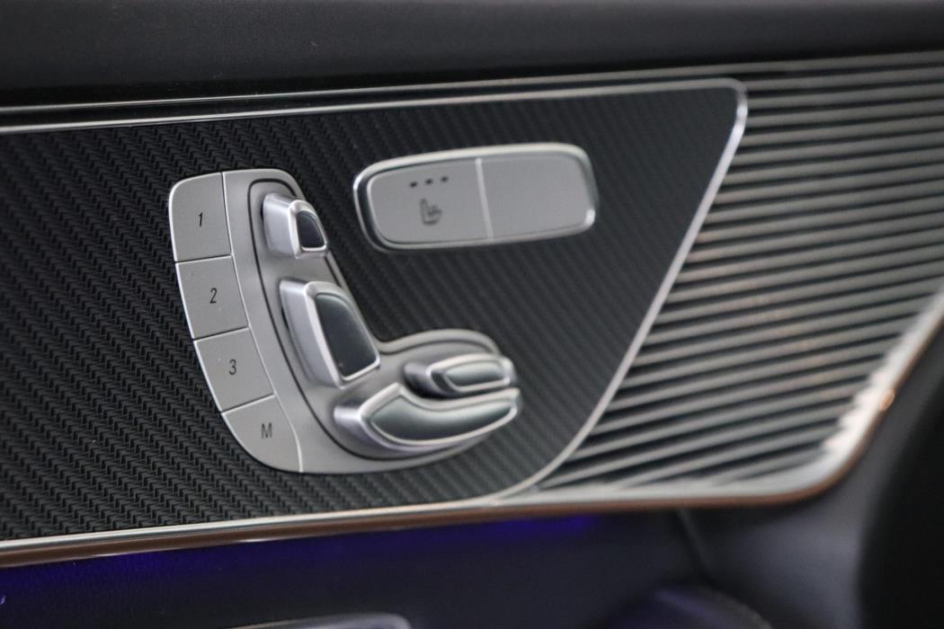 MERCEDES-BENZ EQC 2022