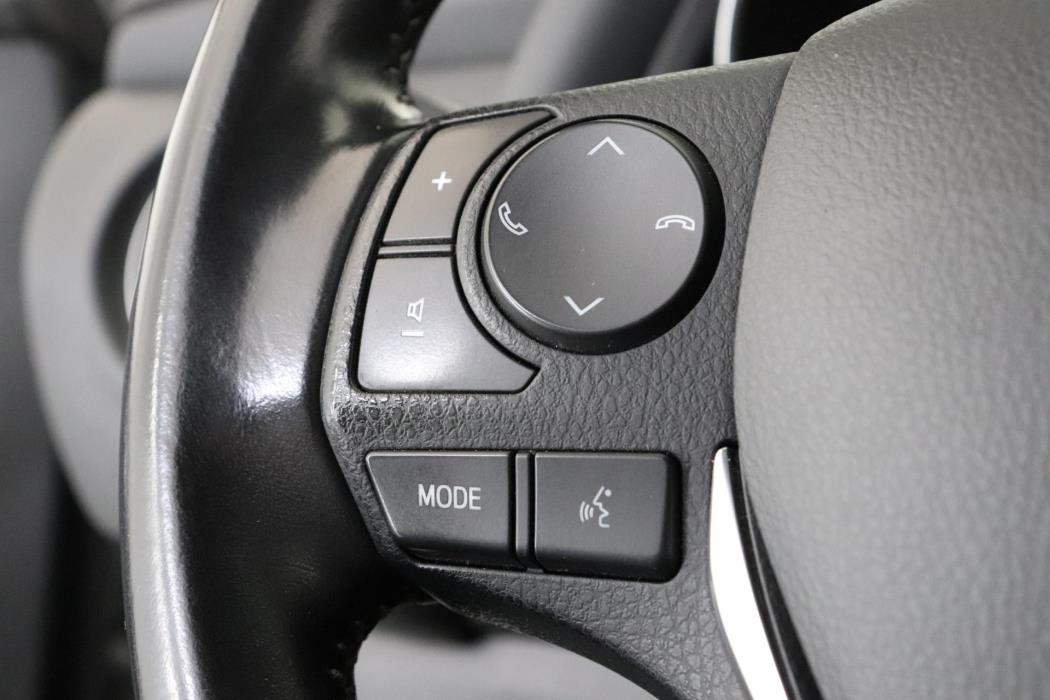 TOYOTA Auris 2017