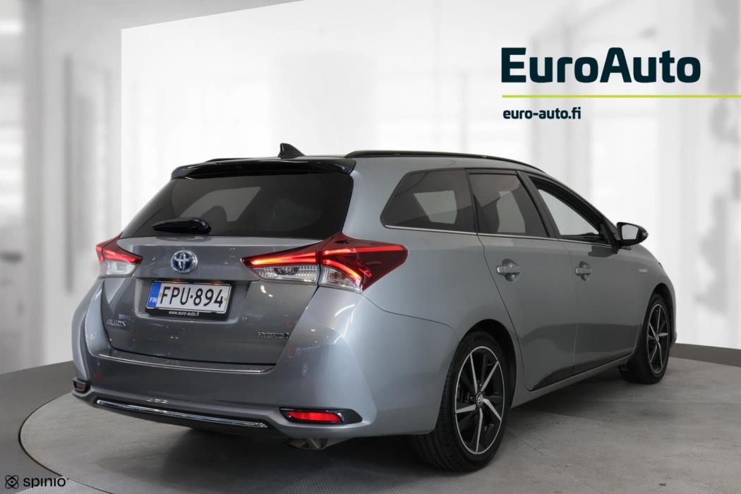 TOYOTA Auris 2017