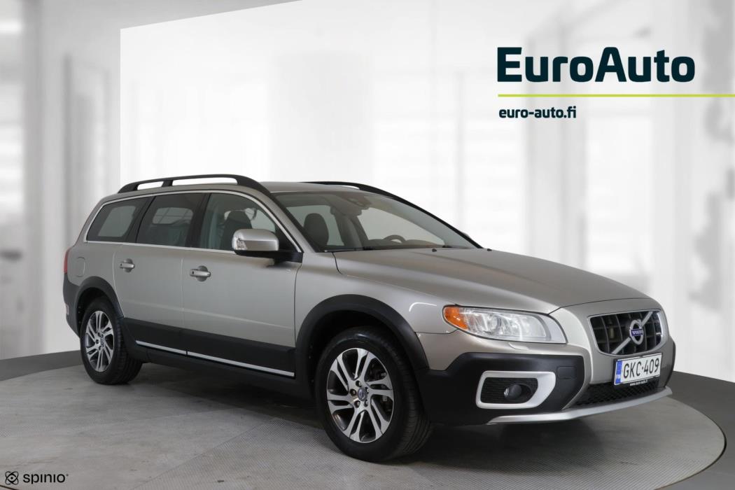 VOLVO XC70 2011