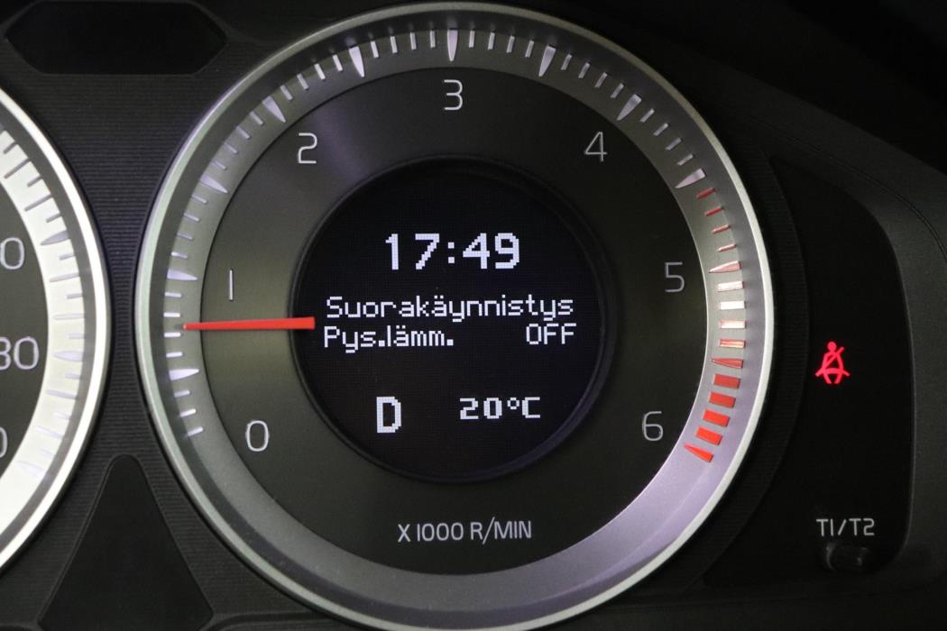 VOLVO XC70 2011