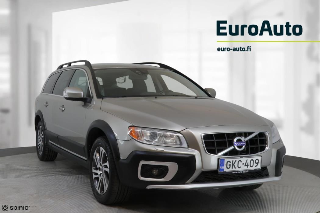 VOLVO XC70 2011