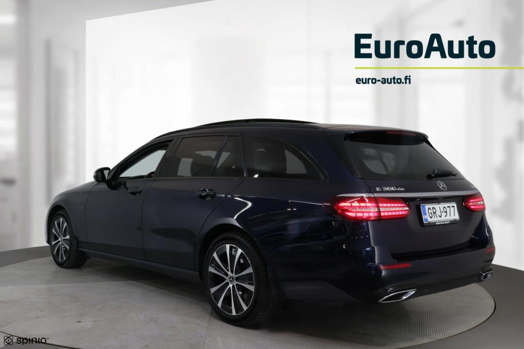 MERCEDES-BENZ E 2021