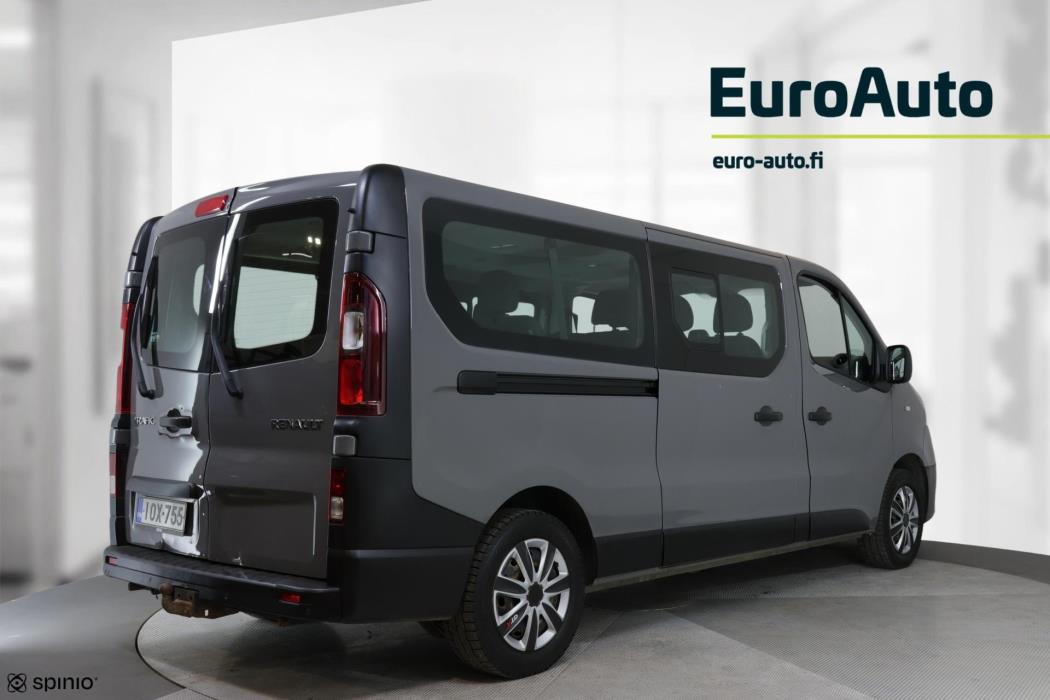 RENAULT Trafic 2015