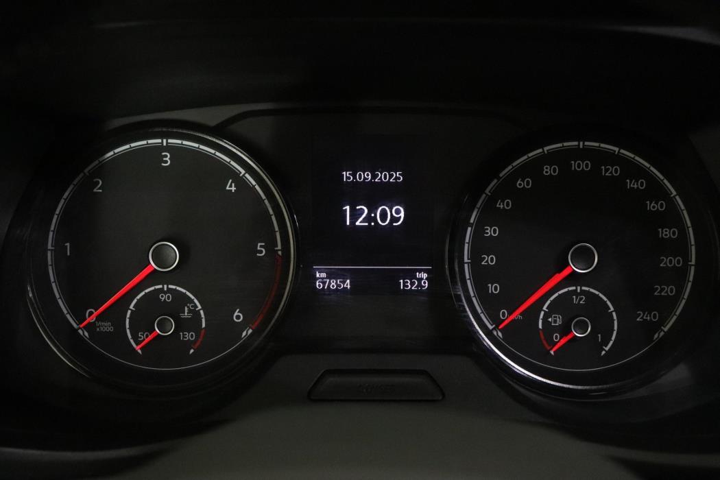 VOLKSWAGEN Transporter 2023