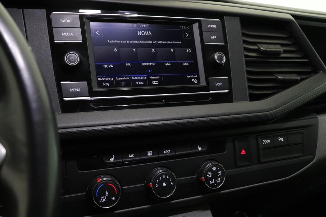 VOLKSWAGEN Transporter 2023