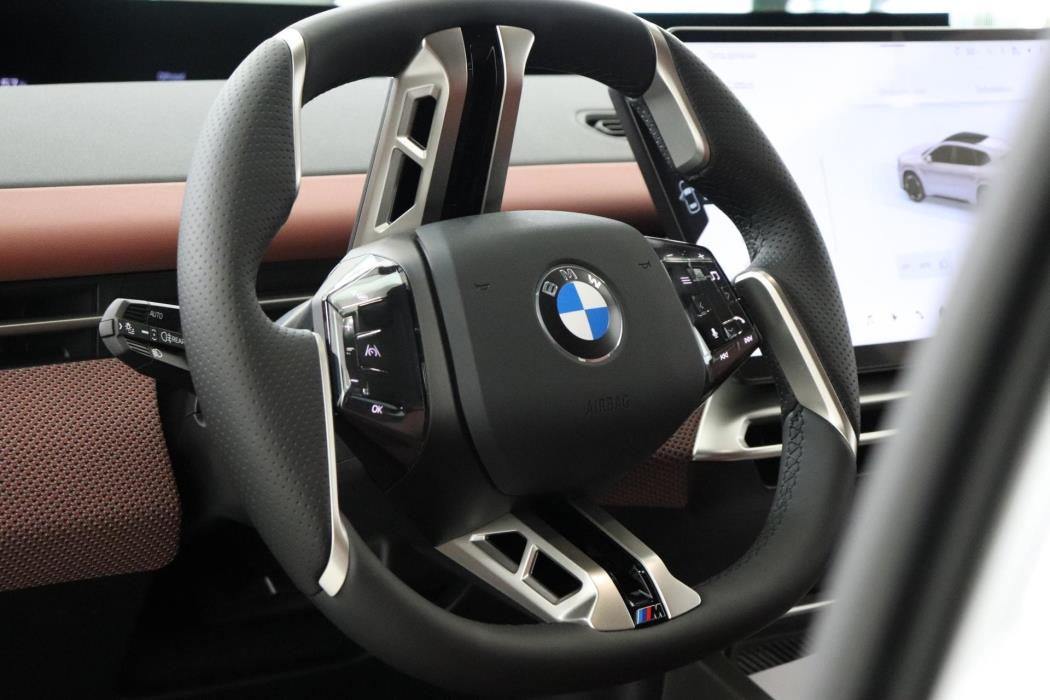 BMW iX3 2026
