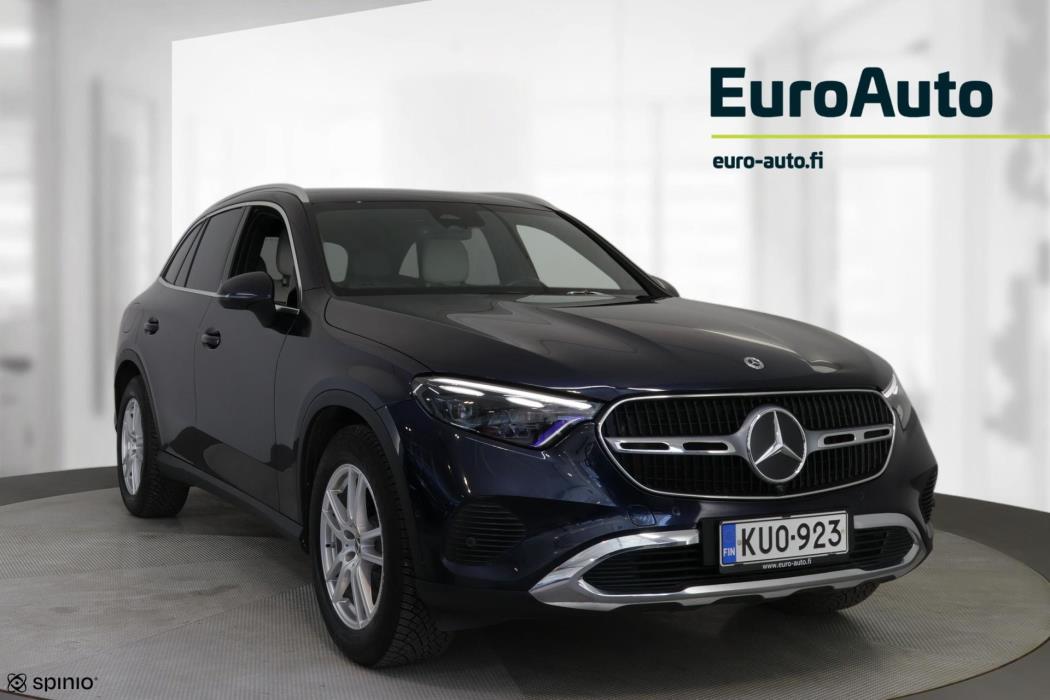 MERCEDES-BENZ GLC 2023