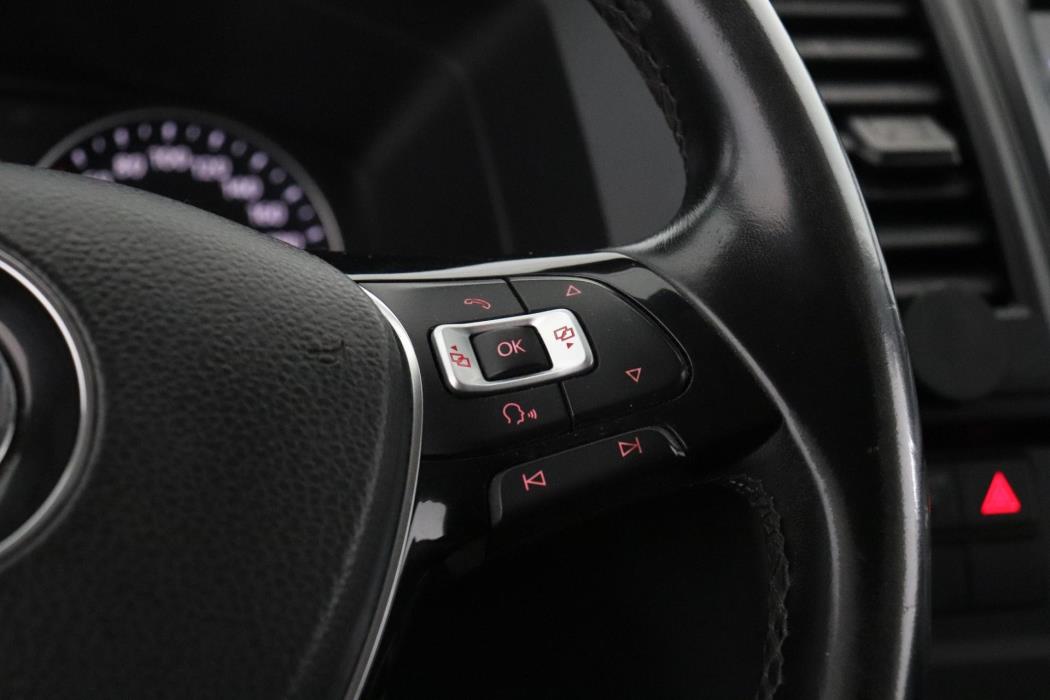 VOLKSWAGEN Transporter 2018