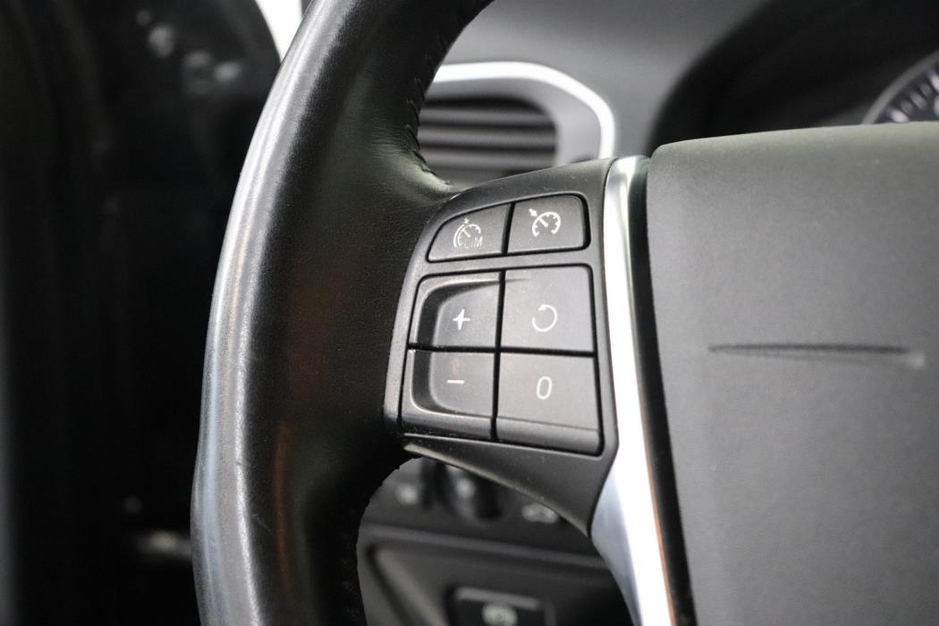 VOLVO V60 2013