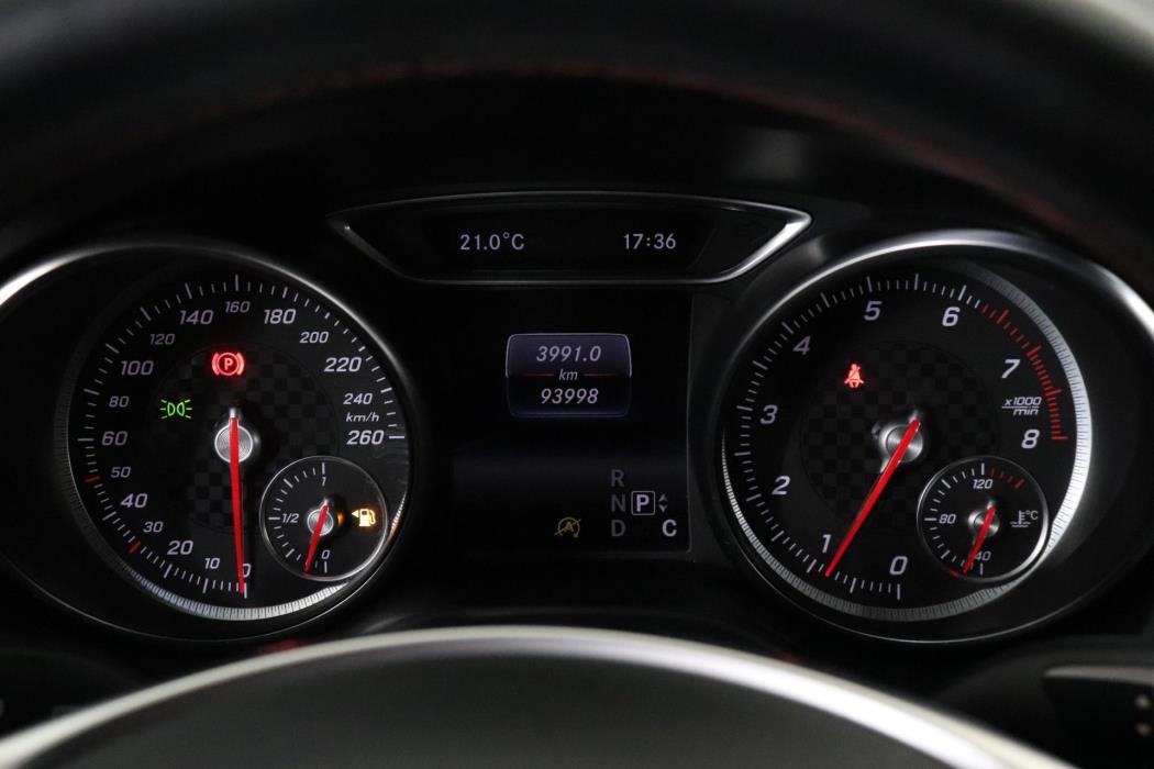 MERCEDES-BENZ A 2016