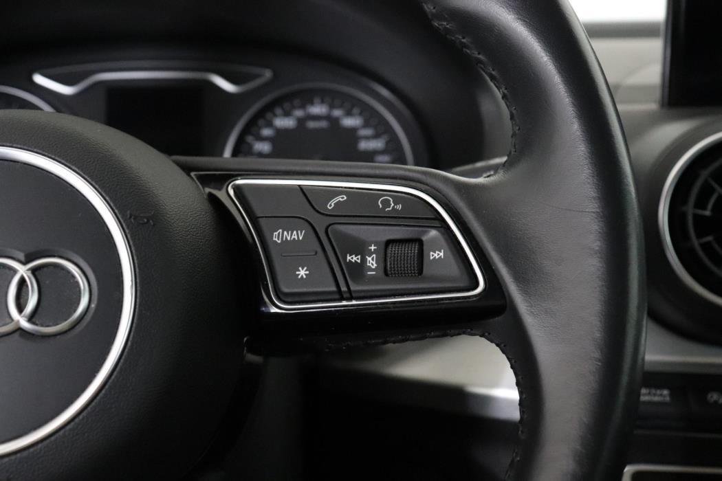 AUDI Q2 2017
