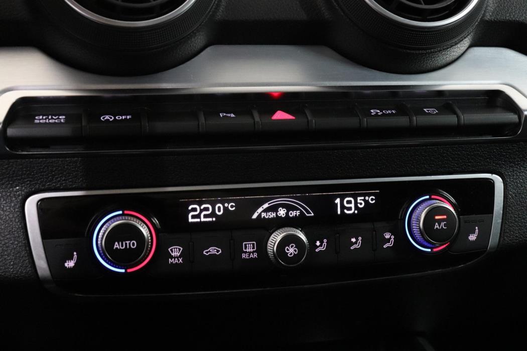 AUDI Q2 2017
