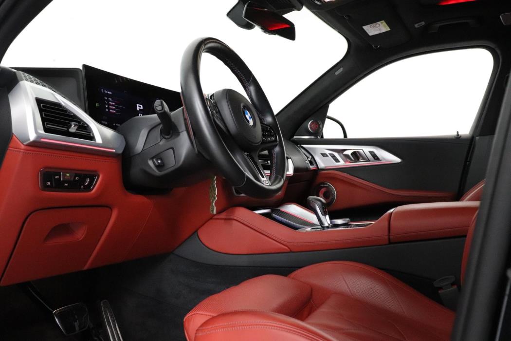 BMW XM 2024