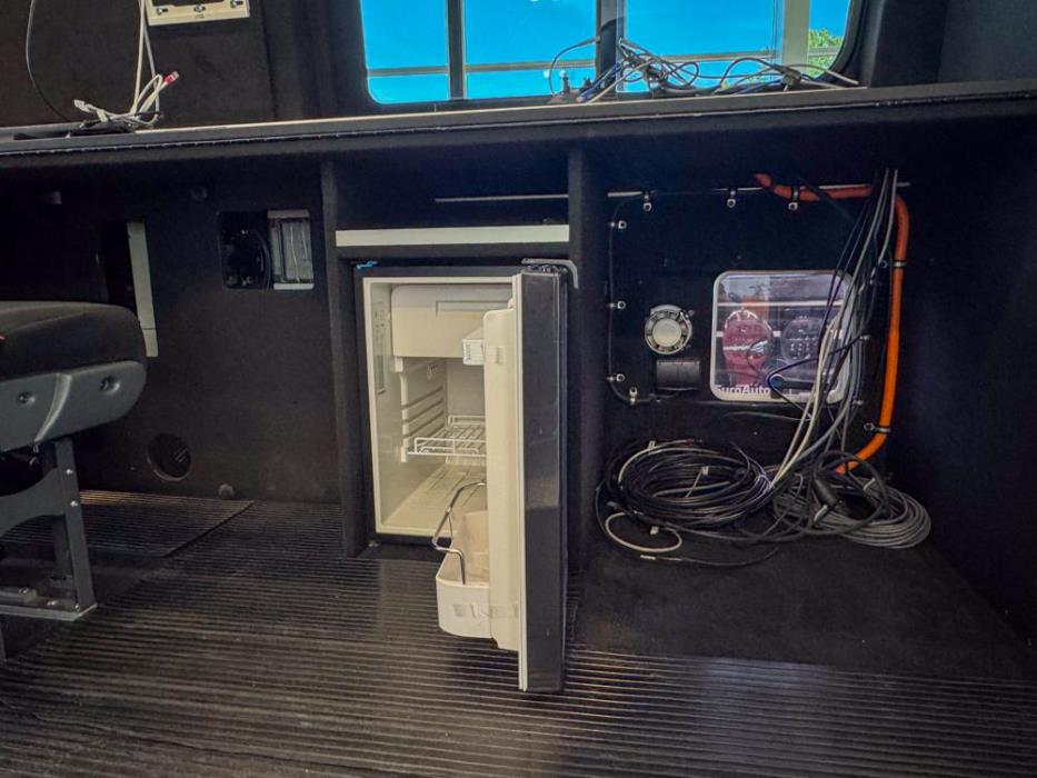 MERCEDES-BENZ Sprinter 2023