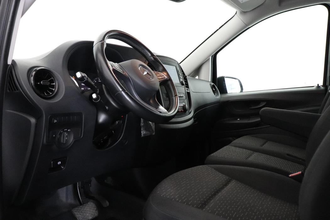 MERCEDES-BENZ Vito 2022