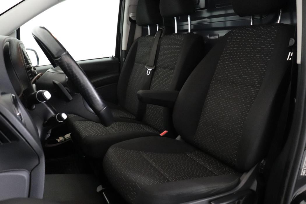 MERCEDES-BENZ Vito 2022