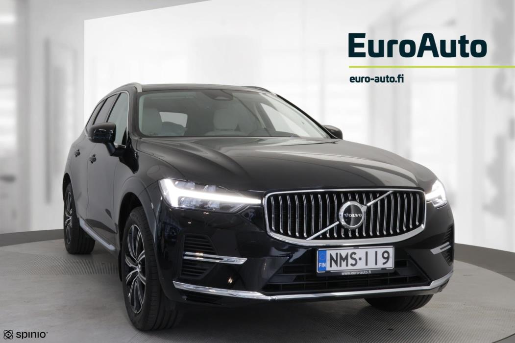 VOLVO XC60 2023