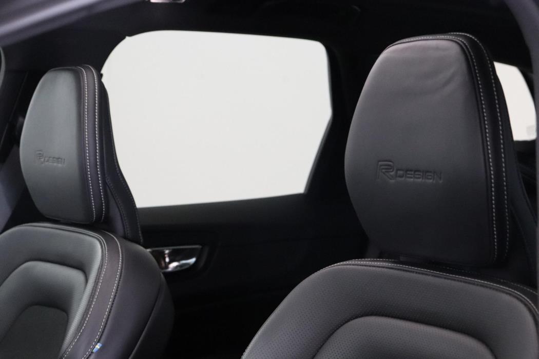 VOLVO XC60 2019