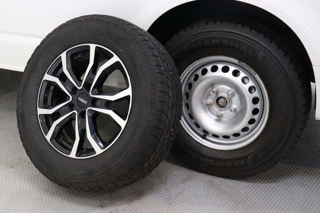 VOLKSWAGEN Transporter 2017