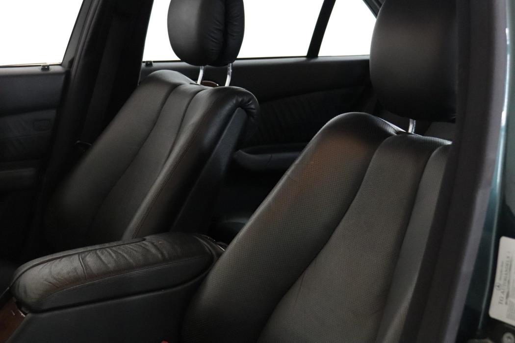 MERCEDES-BENZ S 2002