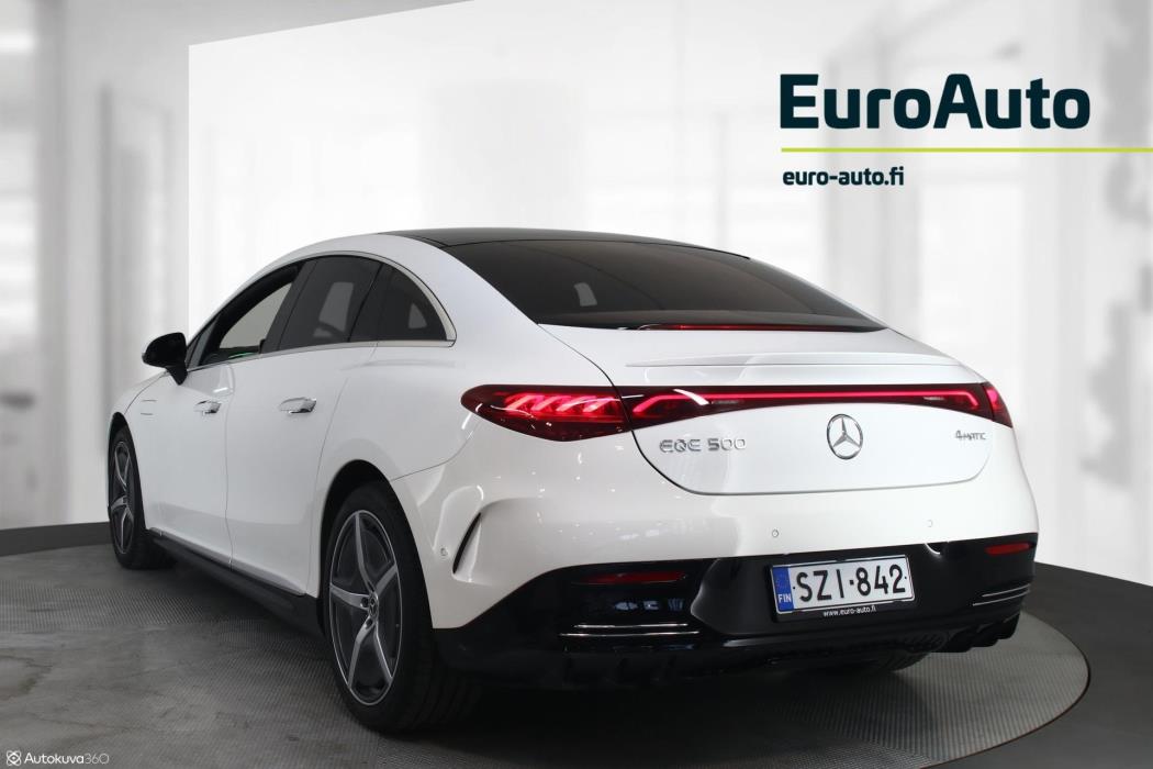 MERCEDES-BENZ EQE 2022