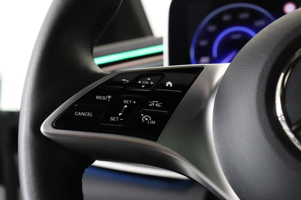 MERCEDES-BENZ EQE 2022