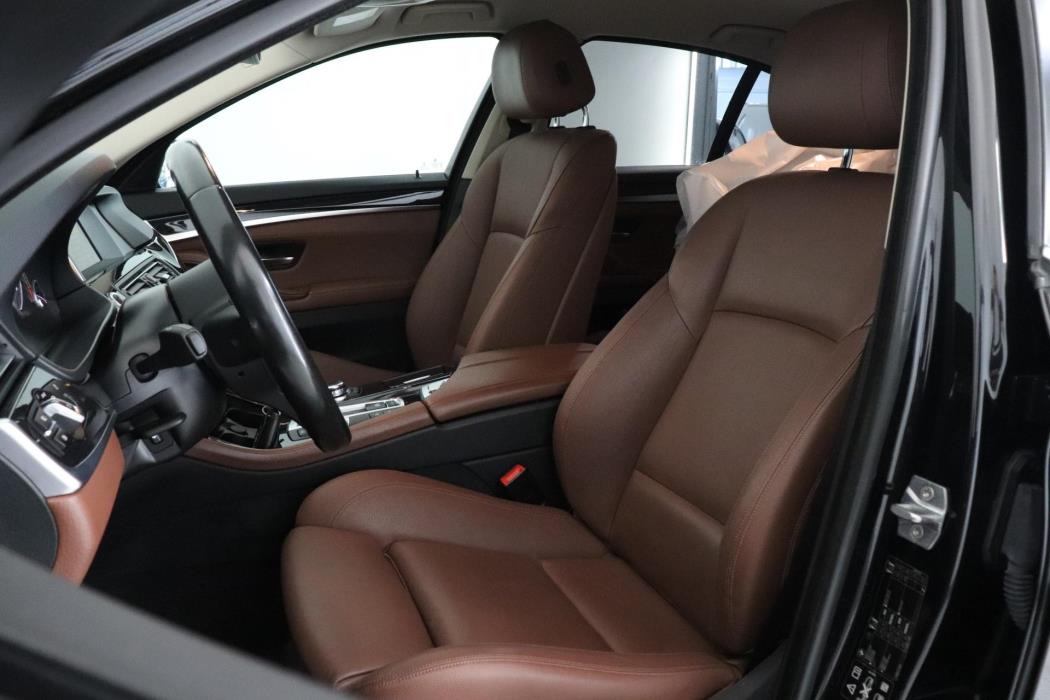 BMW 520 2015