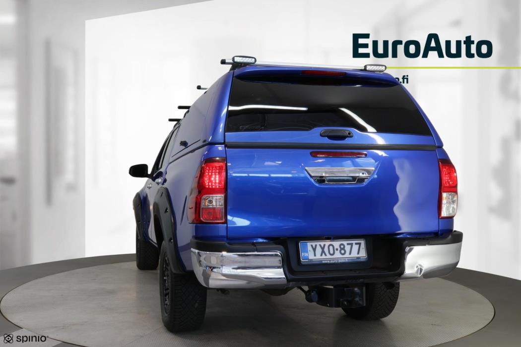 TOYOTA Hilux 2016