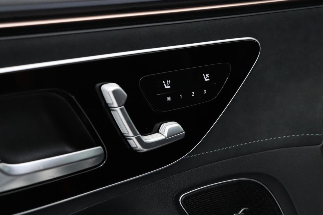 MERCEDES-BENZ EQE 2022