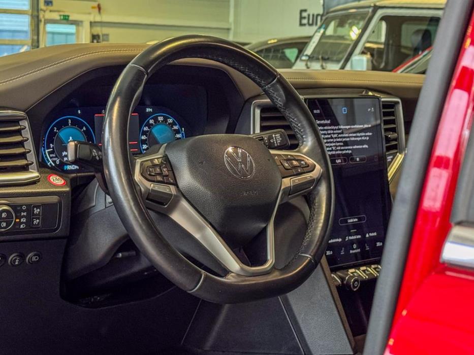 VOLKSWAGEN Amarok 2024