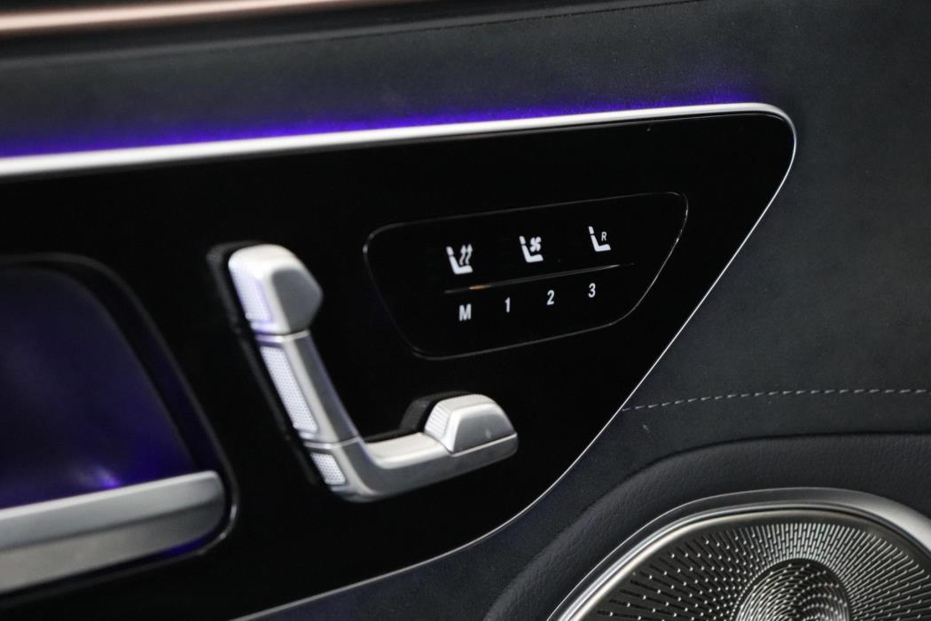 MERCEDES-BENZ EQS 2023