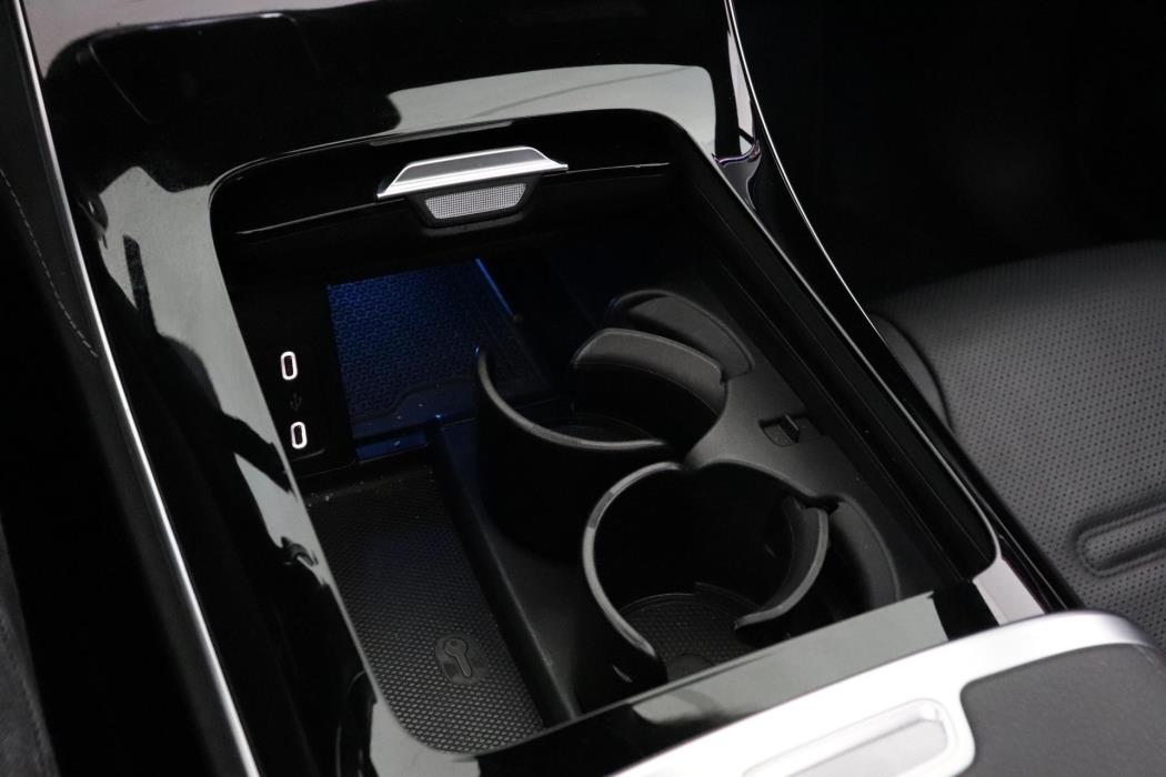 MERCEDES-BENZ EQE 2023