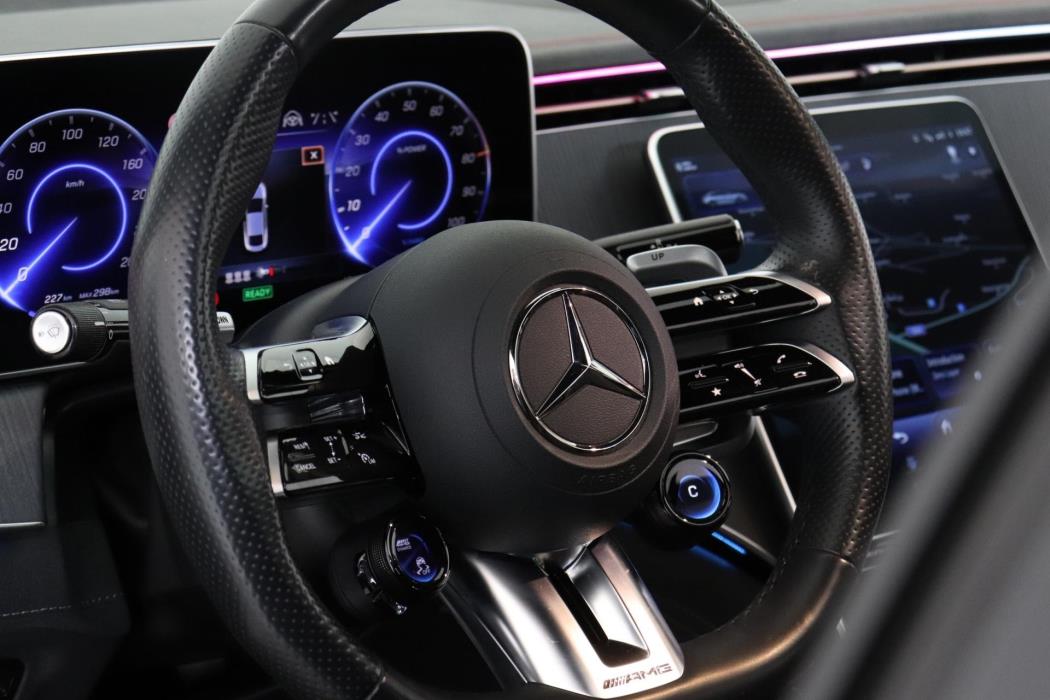 MERCEDES-BENZ EQE 2023