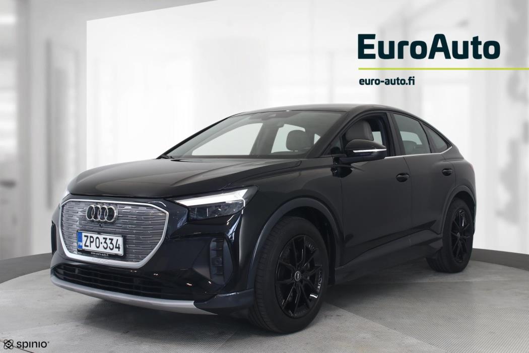 AUDI Q4 e-tron 2022