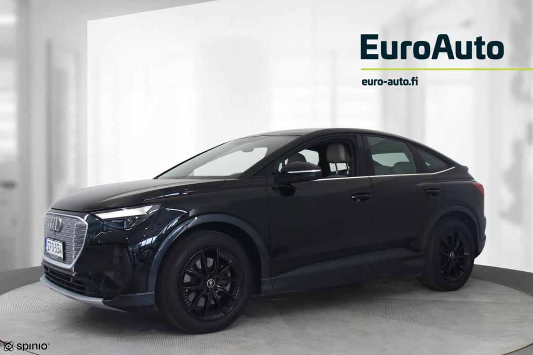 AUDI Q4 e-tron 2022