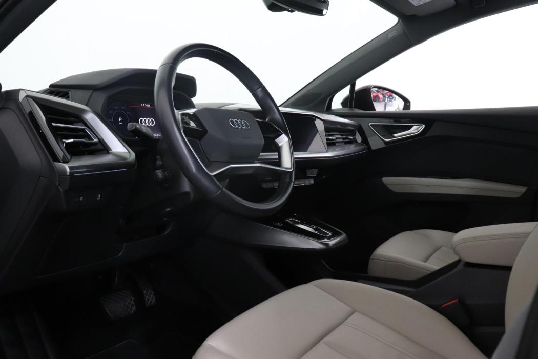 AUDI Q4 e-tron 2022