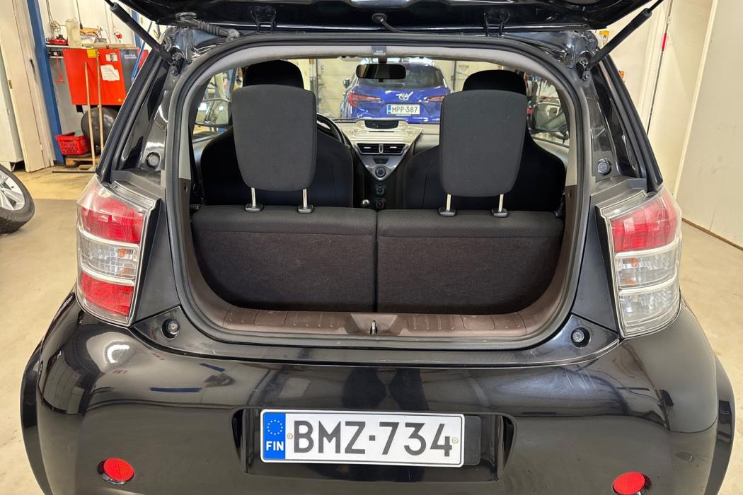 TOYOTA IQ 2009