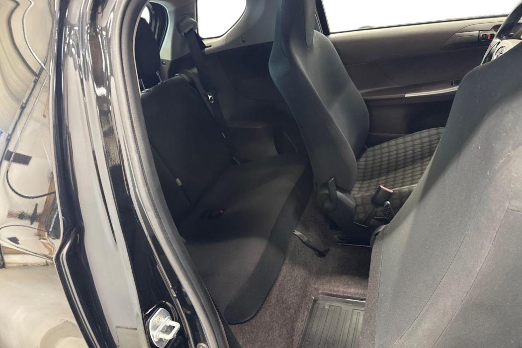 TOYOTA IQ 2009