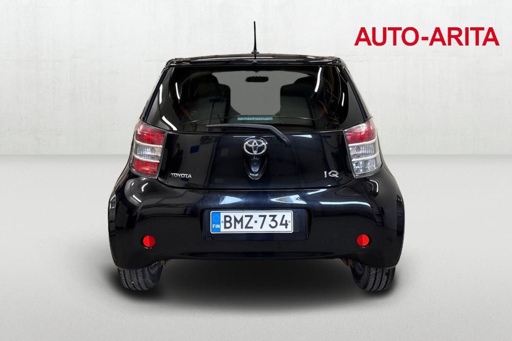 TOYOTA IQ 2009