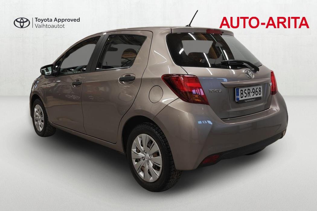 Toyota Yaris 2015