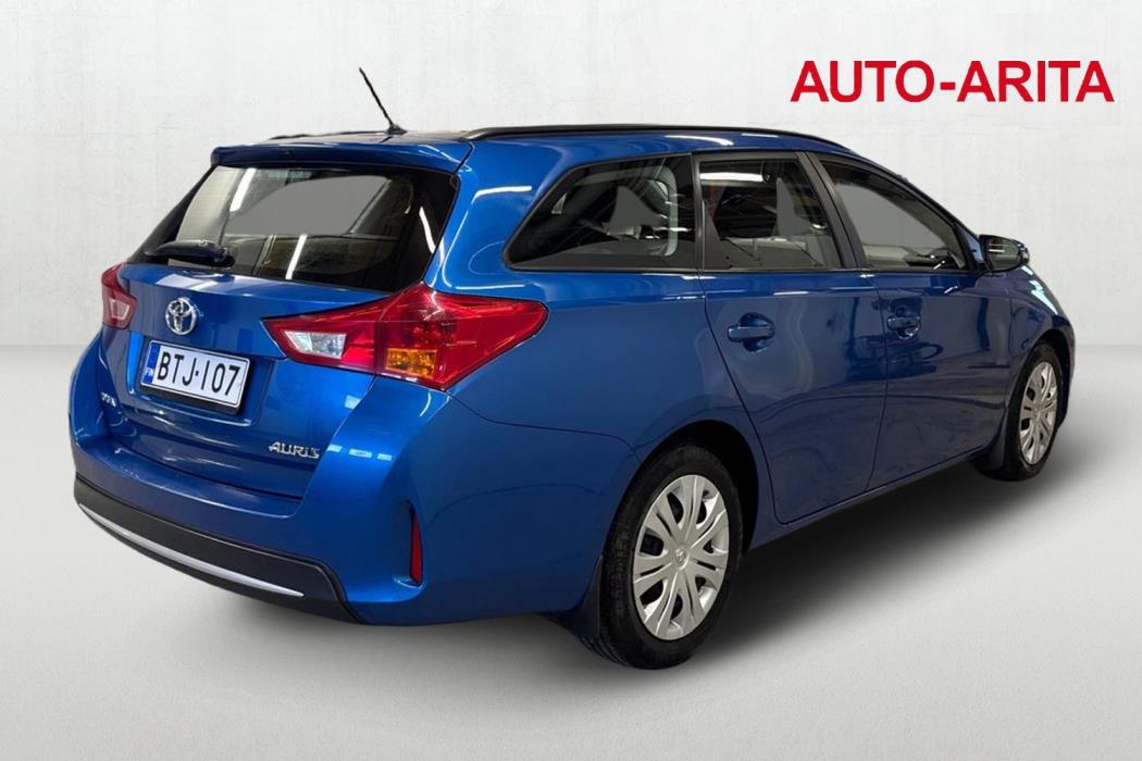 Toyota Auris 2015