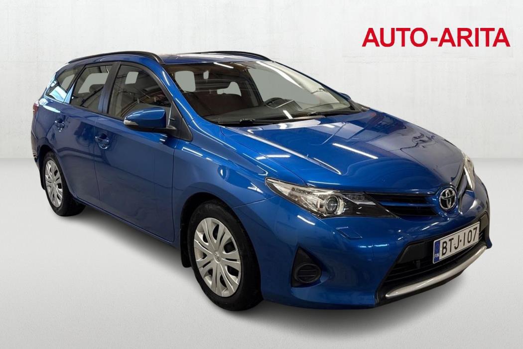 Toyota Auris 2015