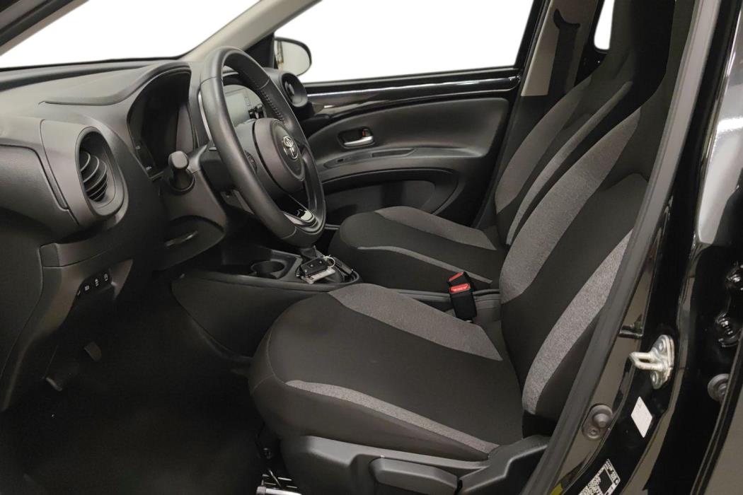 TOYOTA Aygo X 2024