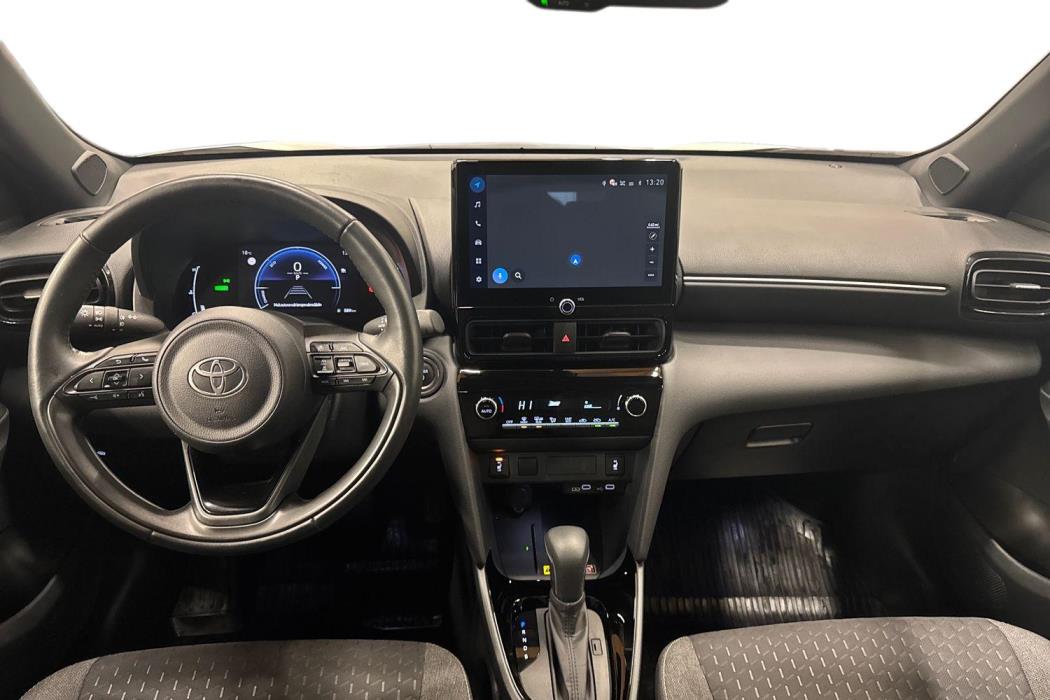 TOYOTA Yaris Cross 2025