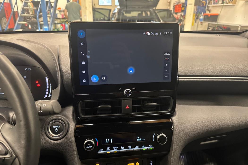 TOYOTA Yaris Cross 2025