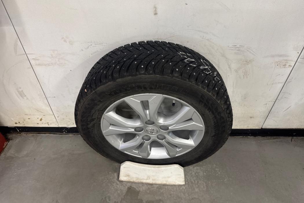 TOYOTA Yaris Cross 2025