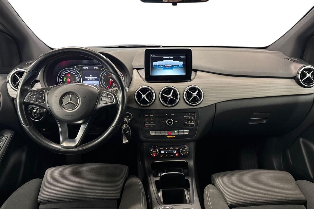 MERCEDES-BENZ B 2016